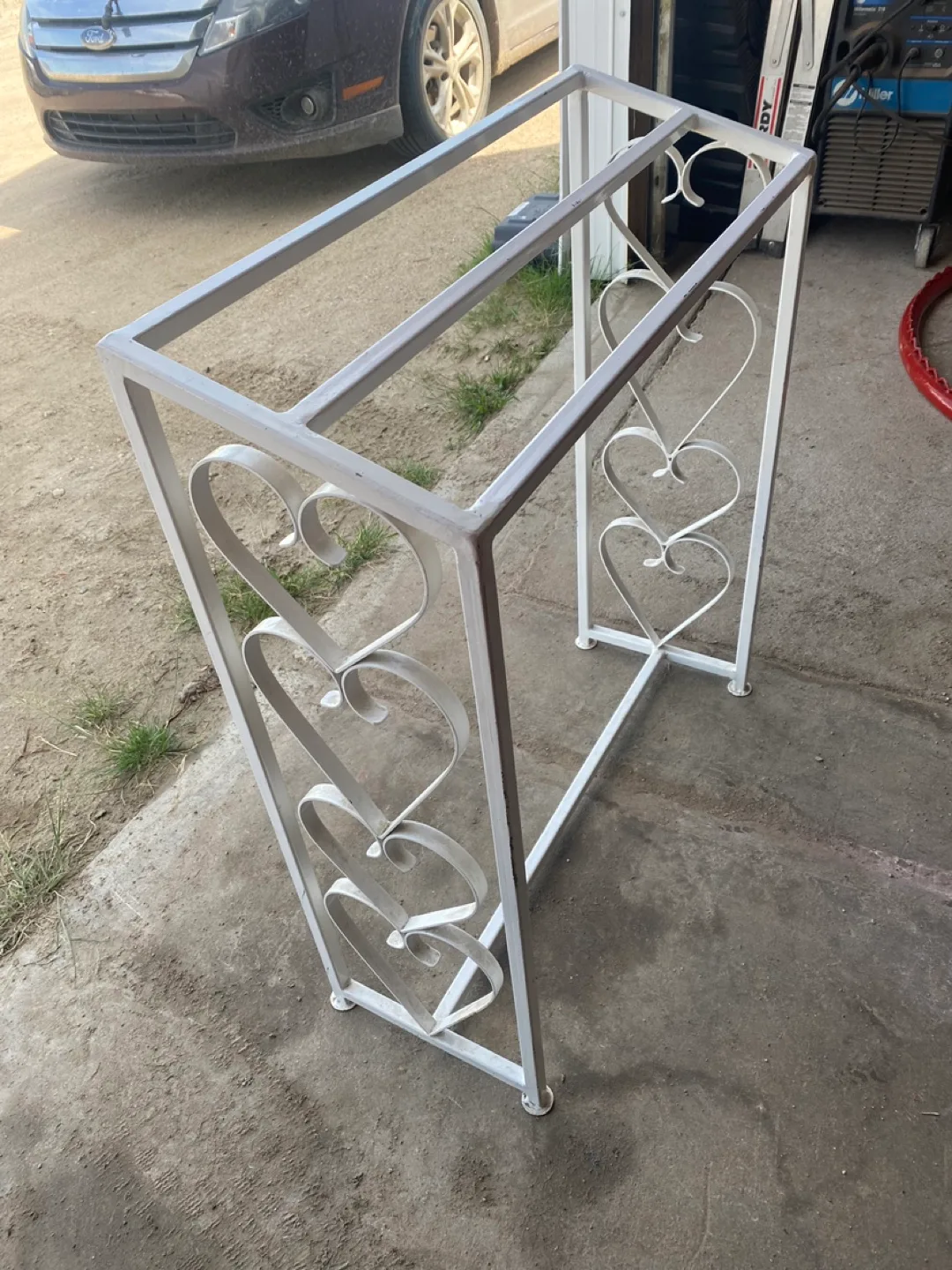 Vintage Blanket Stand w/ Heart Design thumbnail