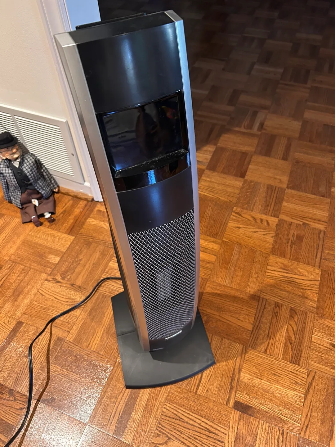 Bionaire Ceramic 30" Tower Heater thumbnail