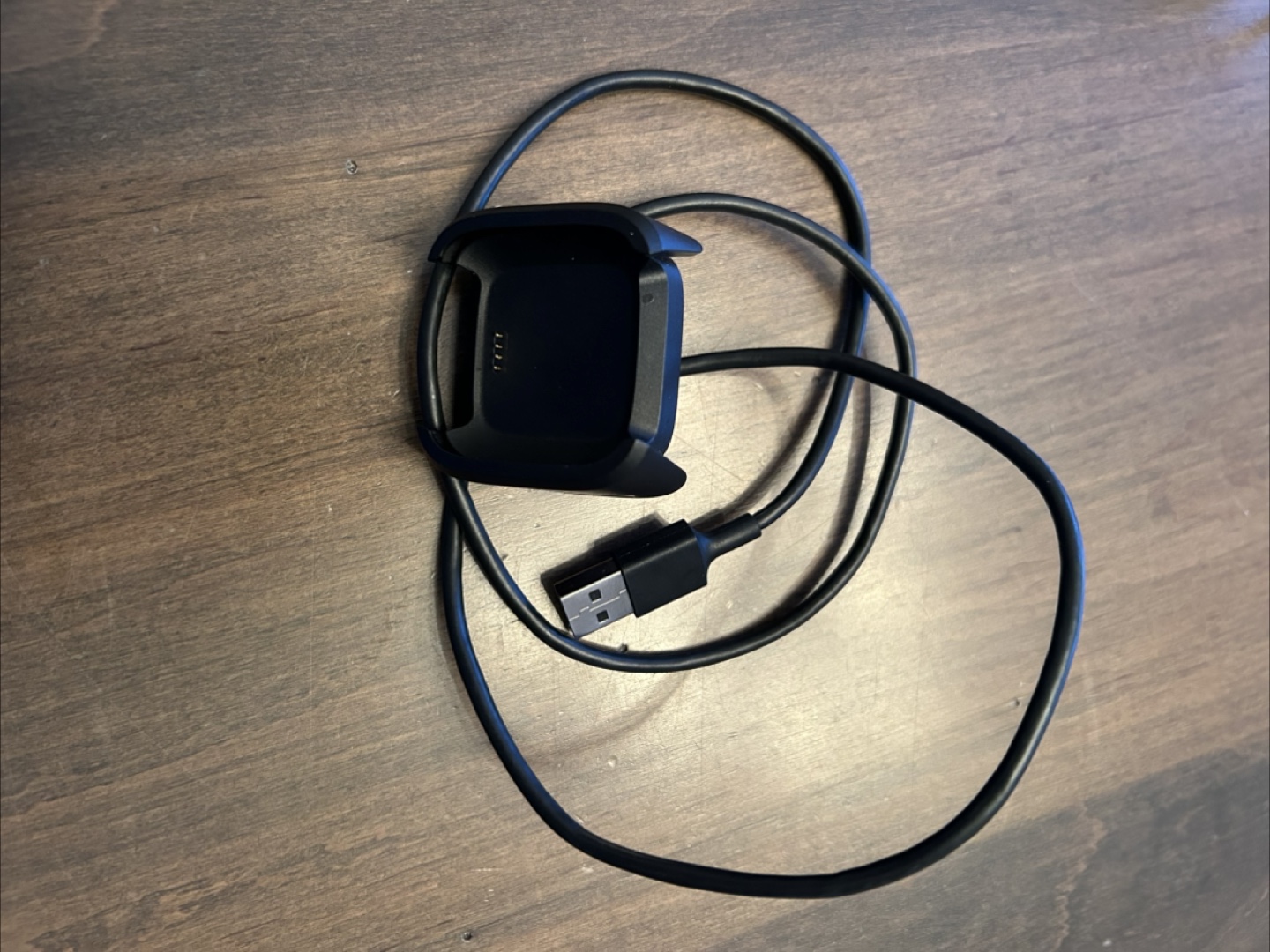 Fitbit Versa Smartwatch with Charger - photo 3