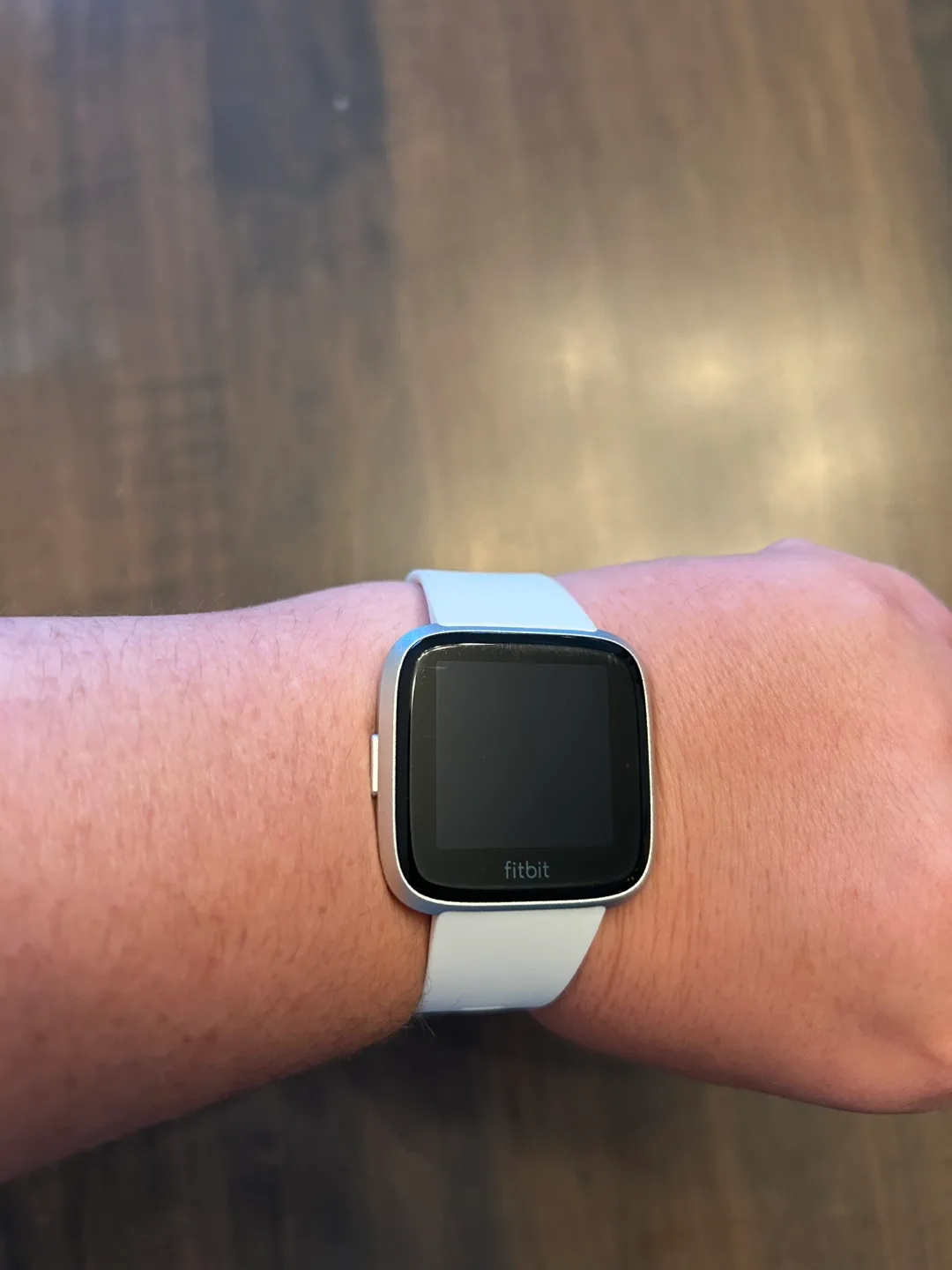 Fitbit Versa Smartwatch with Charger image indicator(5)