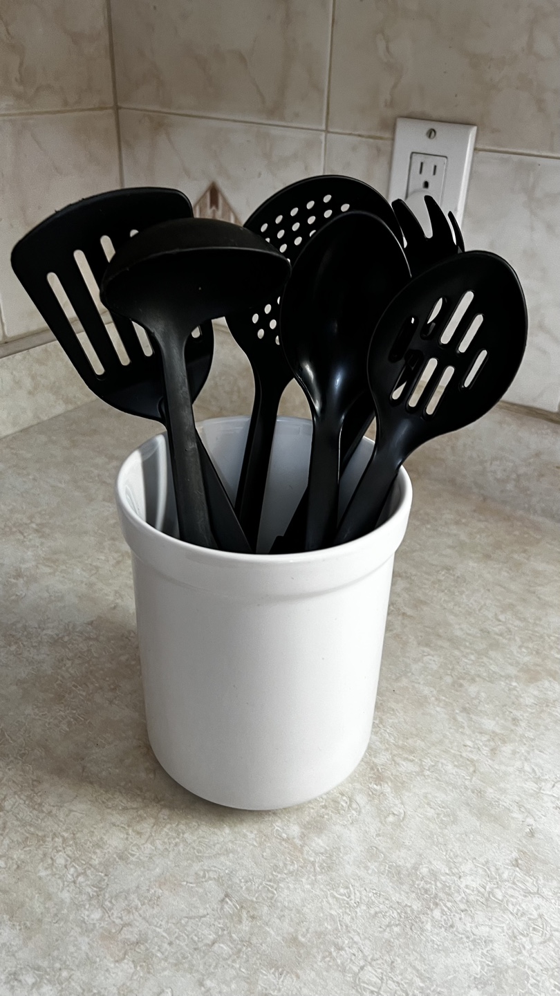 Black Kitchen Utensils with White Holder - photo 3