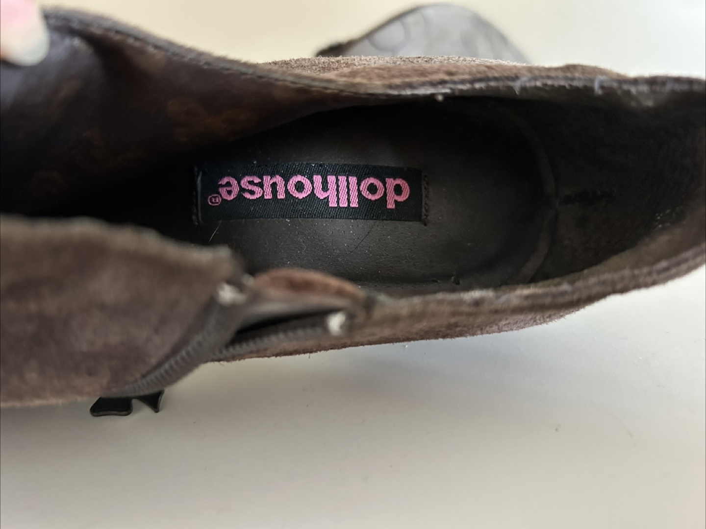 Dollhouse size 6 heels - photo 2
