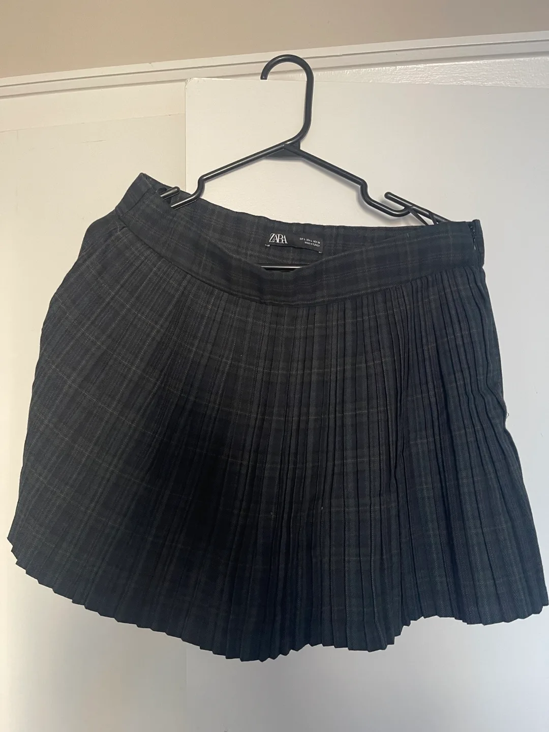 Zara Plaid Pleated Mini Skirt - Size L thumbnail