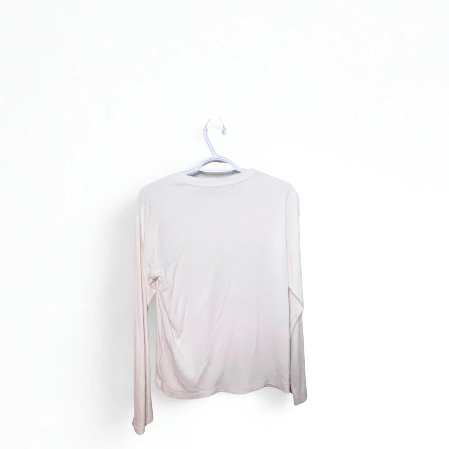 Uniqlo Heattech Women Size M - Very Good Condition thumbnail