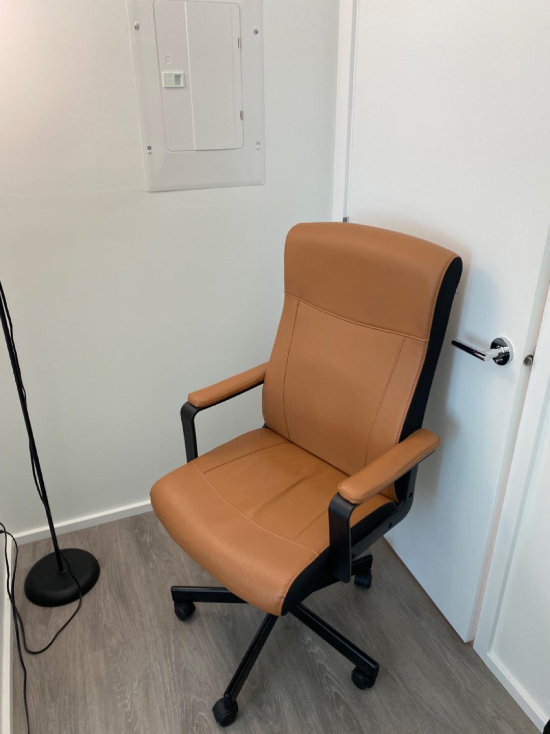 IKEA Tan Office Chair - photo 2