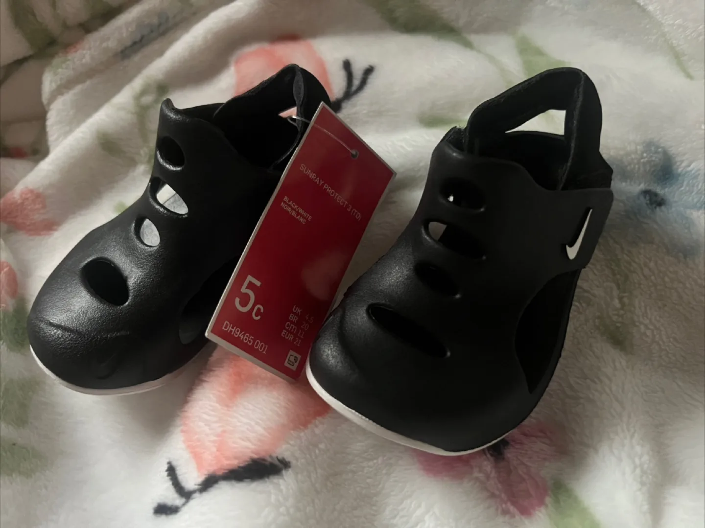 New Nike Sunray Protect 3 (TD) Black Sandals - Size 5C image indicator(3)