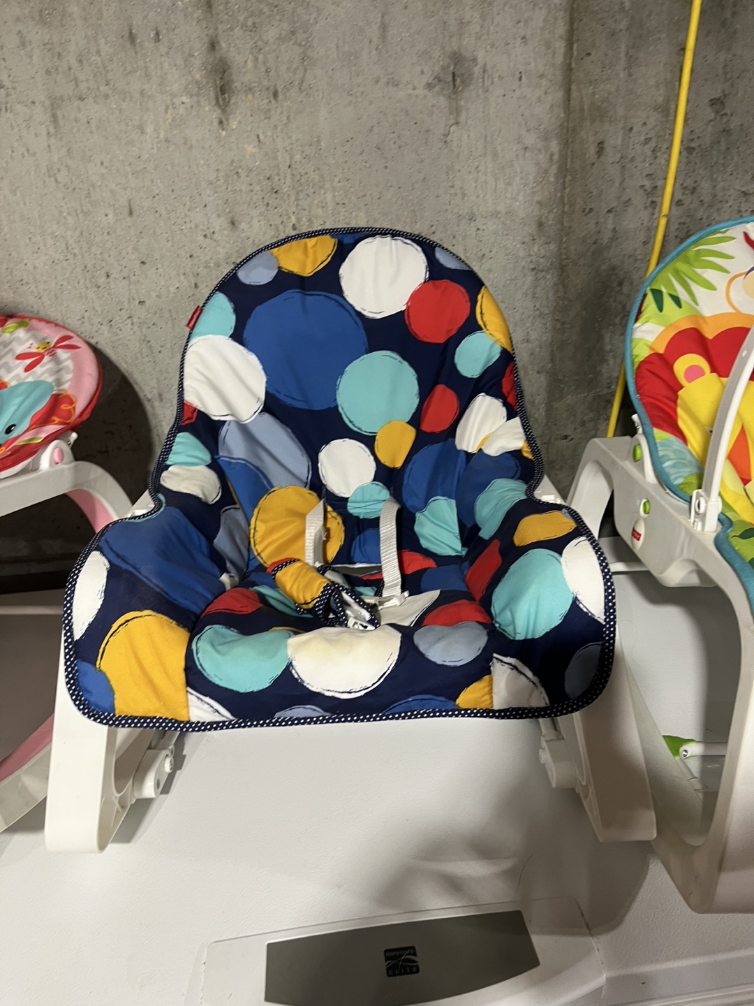 Fisher-Price Baby Bouncer - photo 2