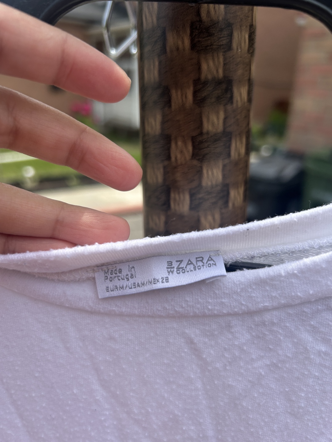 Zara White Tee - Size Medium - photo 3