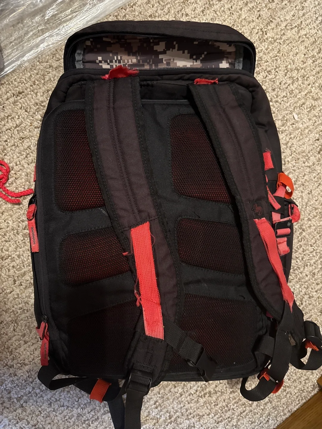 Used Black and Red Backpack image indicator(2)