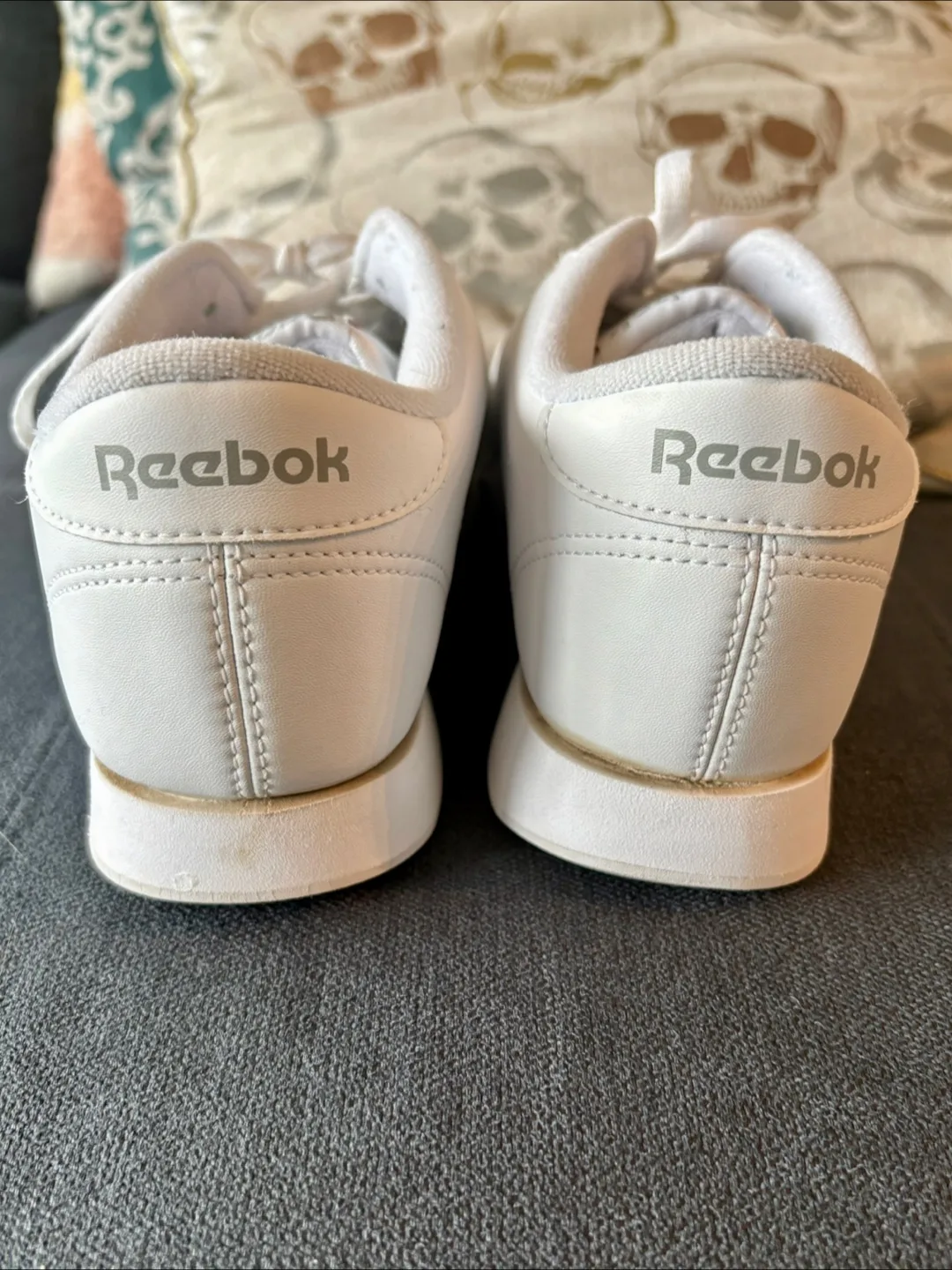 Reebok White Leather Sneakers Sz 8.5W image indicator(4)