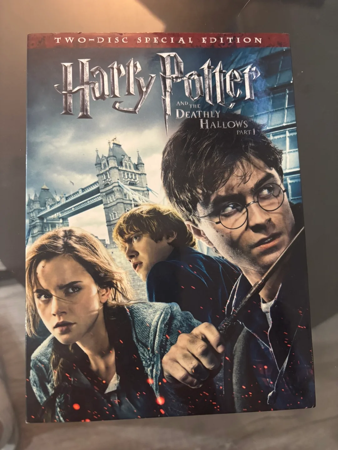 Harry Potter and the Deathly Hallows Part 1 DVD thumbnail