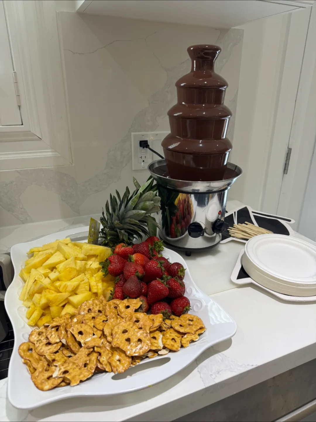 Rent- chocolate fondue fountain thumbnail