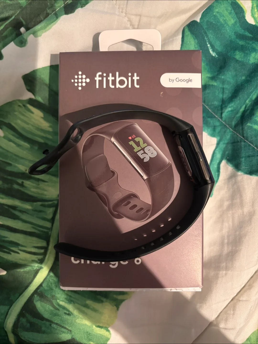 Fitbit Charge 6 - Black thumbnail