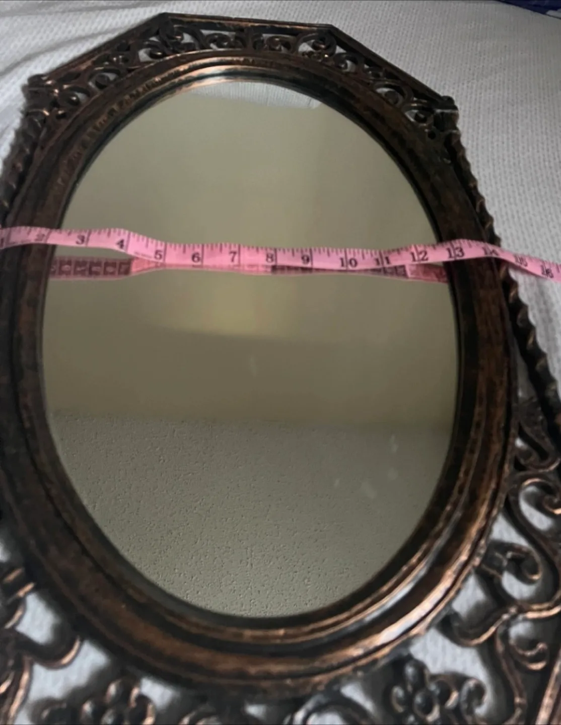 🇨🇦 Ornate Oval Wall Mirror ( thrifty pick). 🍁 image indicator(8)