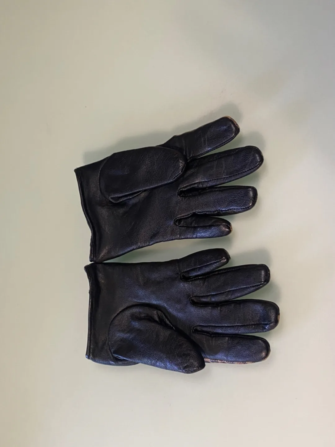 Aldo leopard gloves image indicator(2)