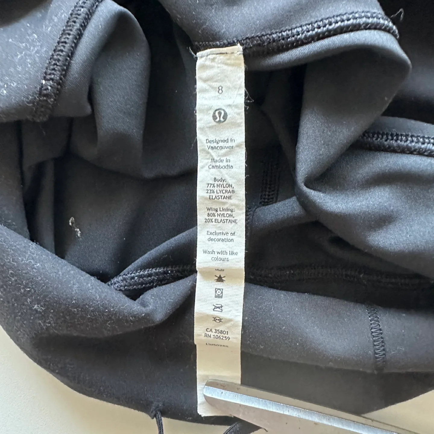 Lululemon Wunder Under Black Tights 25 “ Size 8 image indicator(8)