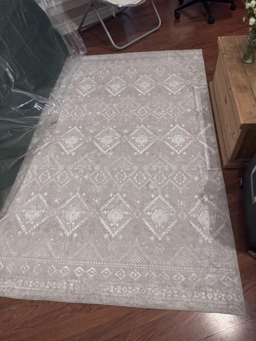 SONGMICS HOME 7' x 5' Area Rug (must go by June 25th) thumbnail