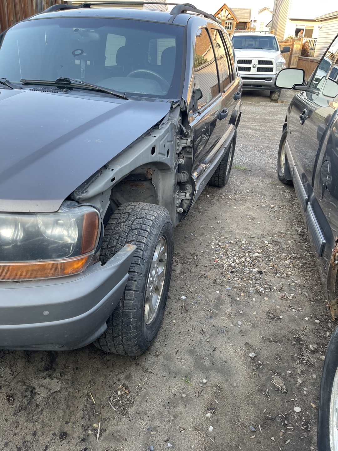 Jeep Grand Cherokee - Parts or Repair - photo 3