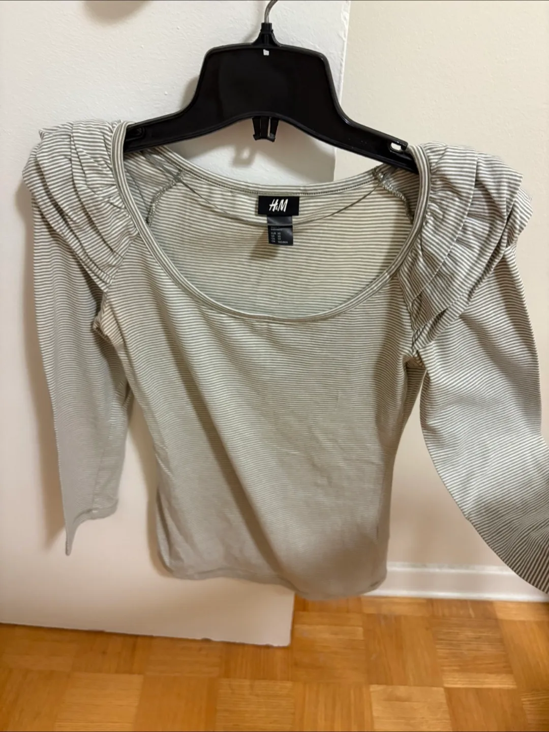 H&M Striped Long Sleeve Top thumbnail