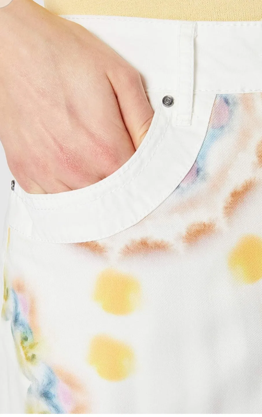 Desigual Floral Button-Down Denim Skirt image indicator(5)