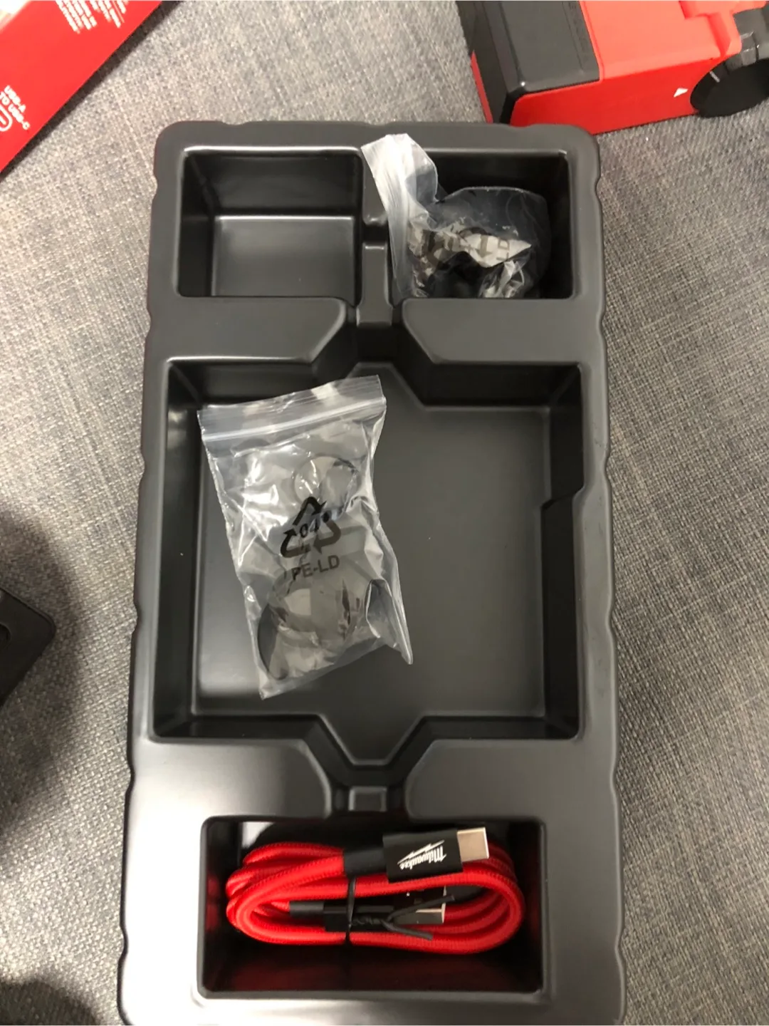 Milwaukee Ear Buds - parts only image indicator(3)