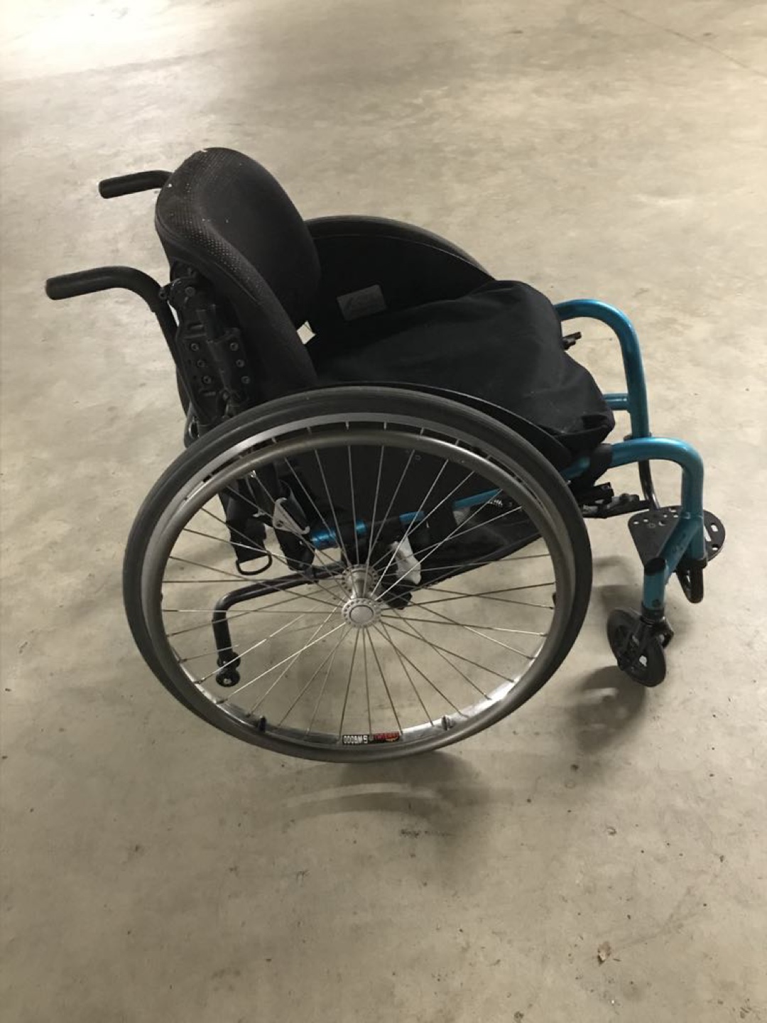 Quickie Wheelchair - photo 2