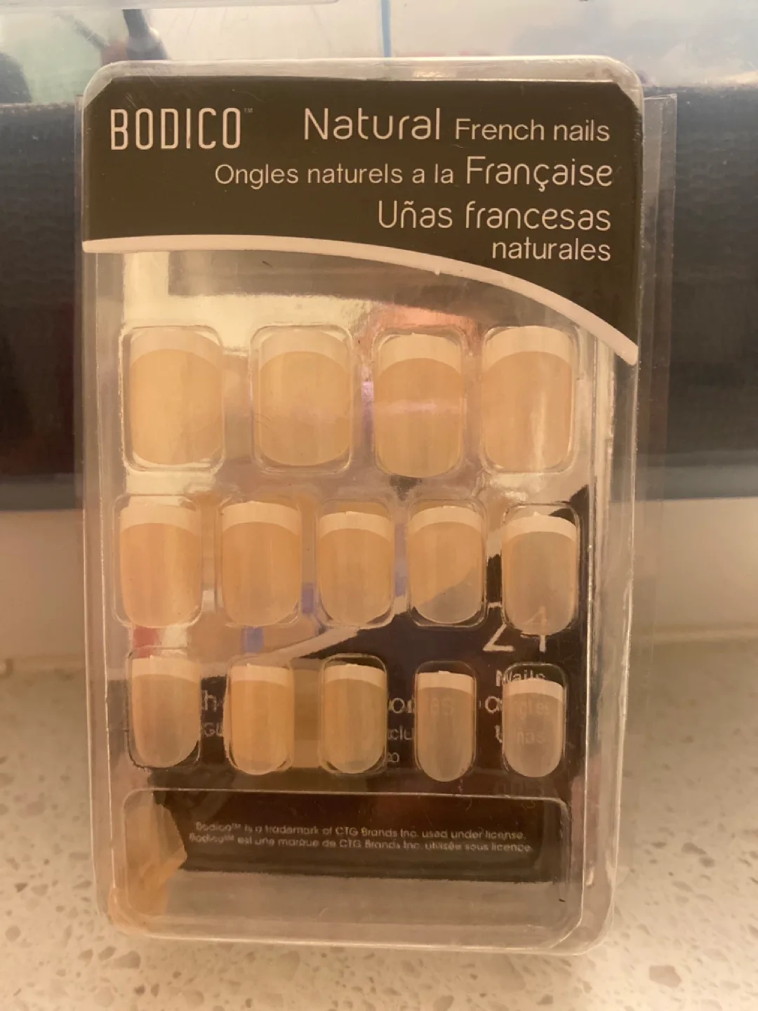 L.A. Colors Nail Polish & Bodico French Nails image indicator(3)