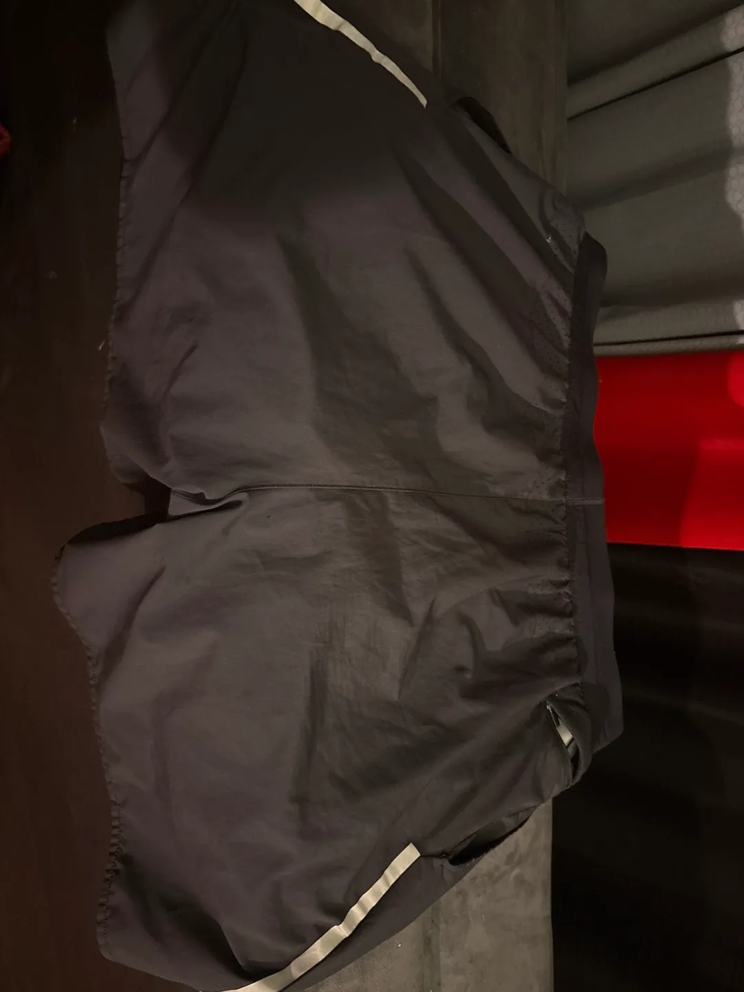 Nike Stride Men's Dri-FIT Hybrid Running Shorts image indicator(6)