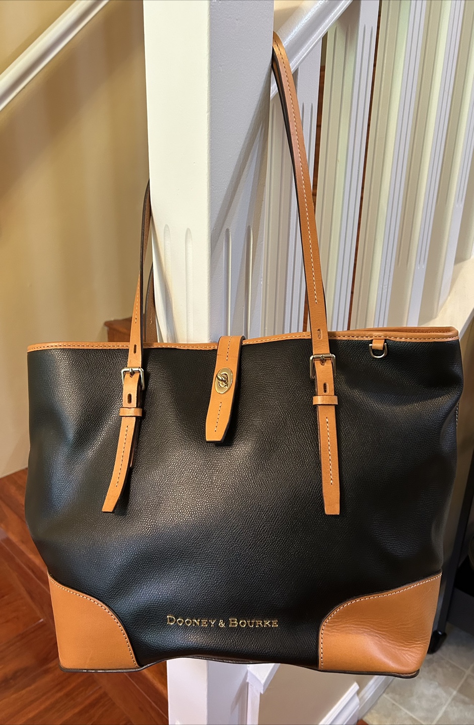 Dooney & Bourke Black Leather Tote Bag - photo 3