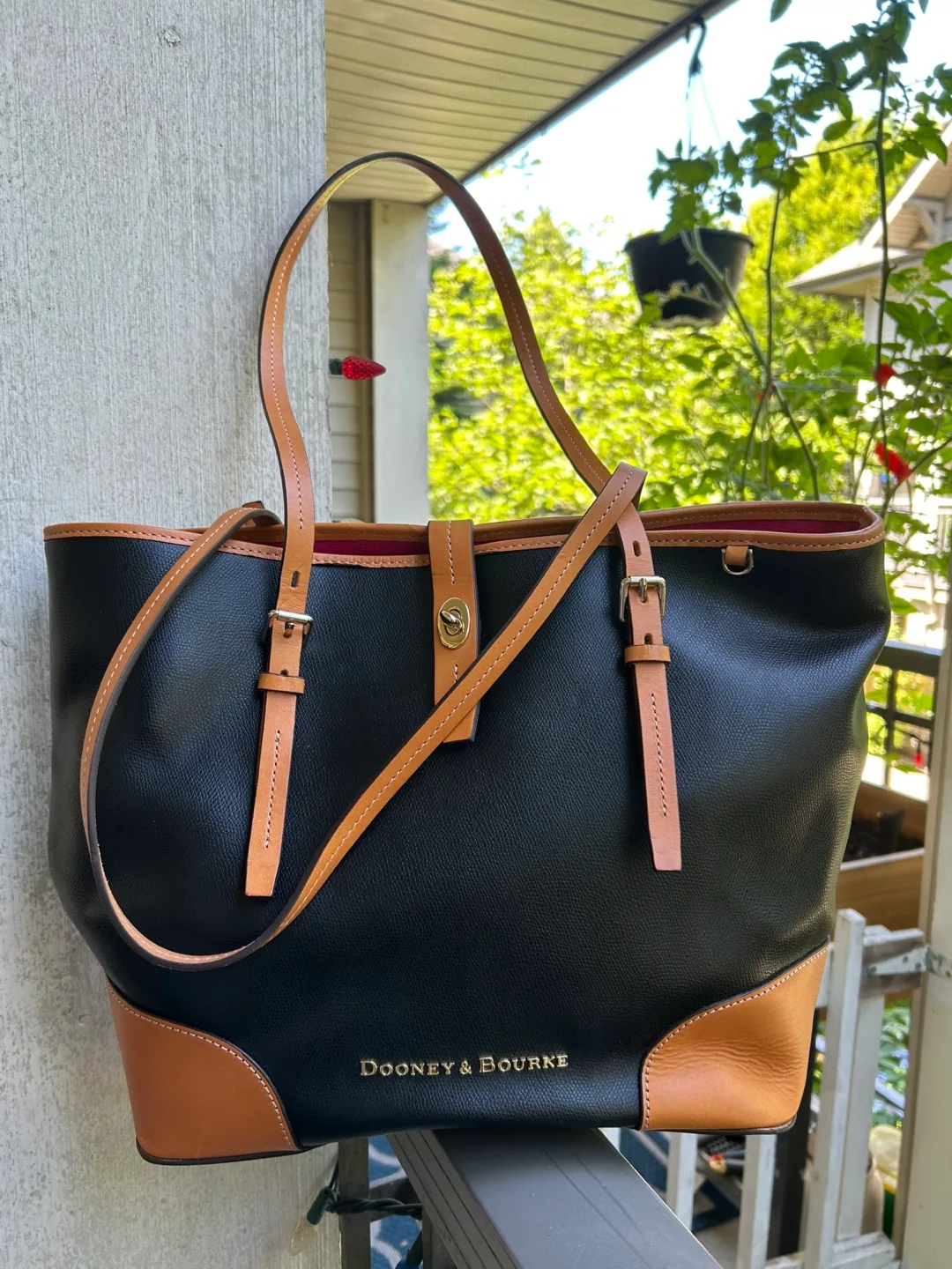 Dooney & Bourke Black Leather Tote Bag thumbnail
