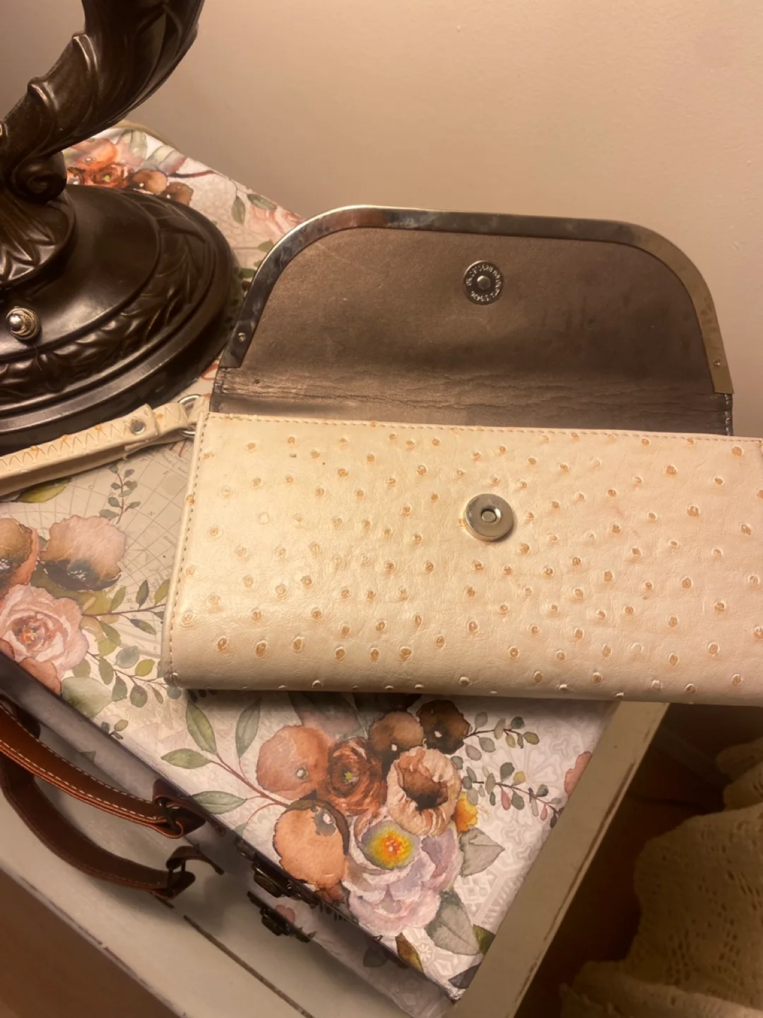 Beige Ostrich Print Clutch Wallet image indicator(4)