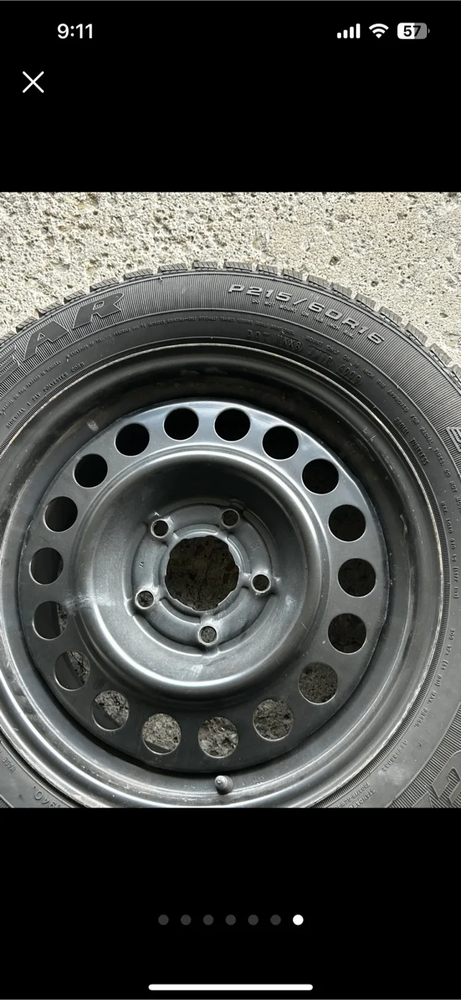 Goodyear Ultra Grip Winter Tire 215/60R16 plus Rims thumbnail