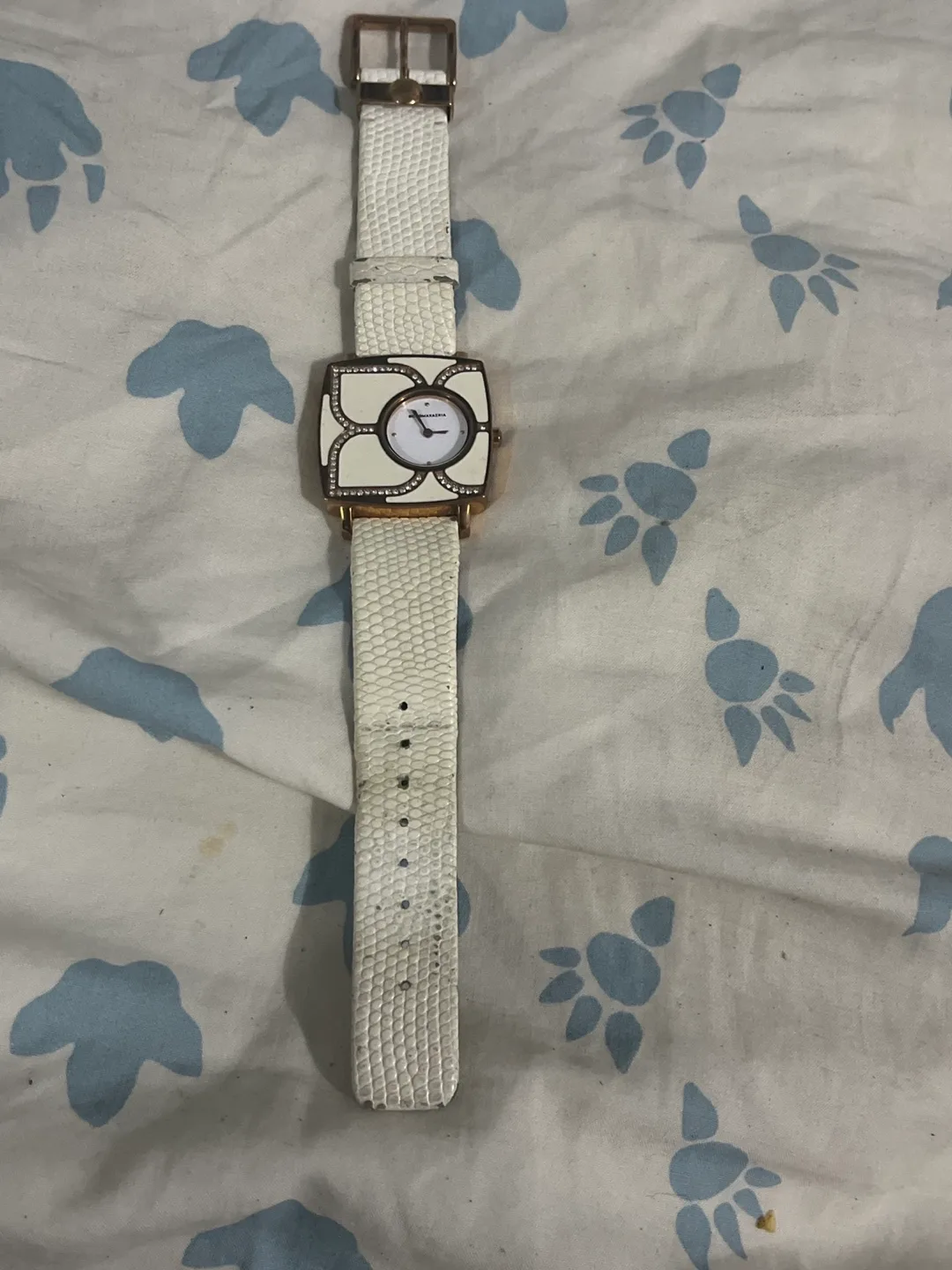 Square Shape Cream Plastic Bezel Leather Strap Watch thumbnail