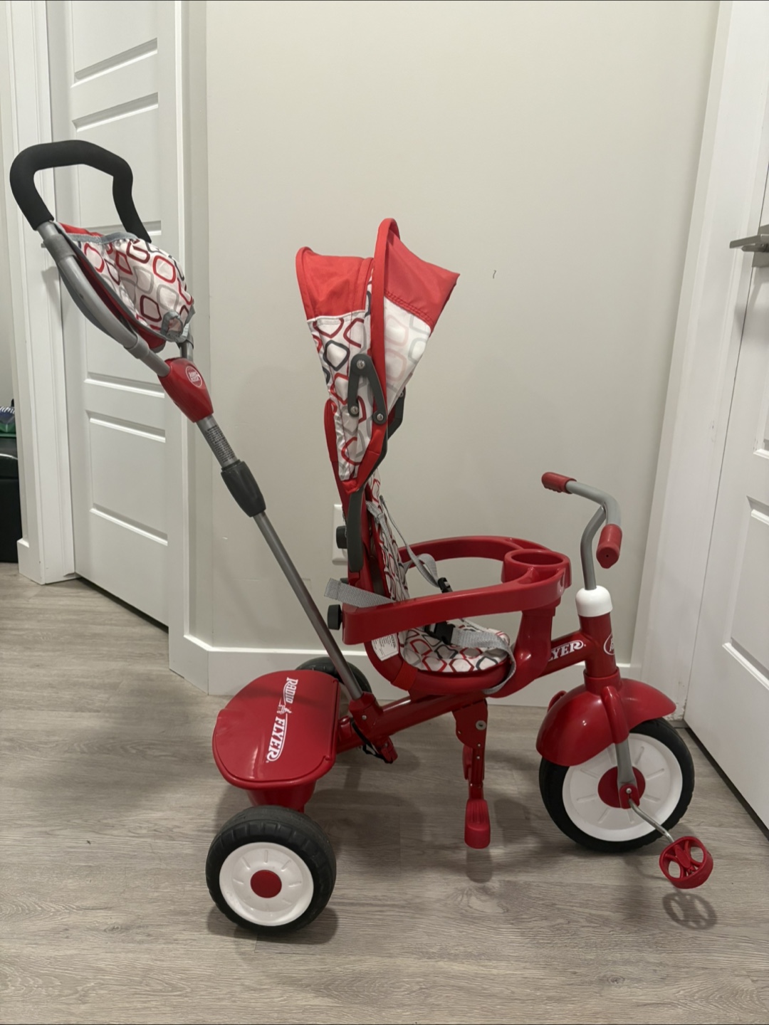 Radio Flyer Steer & Stroll Trike - photo 4