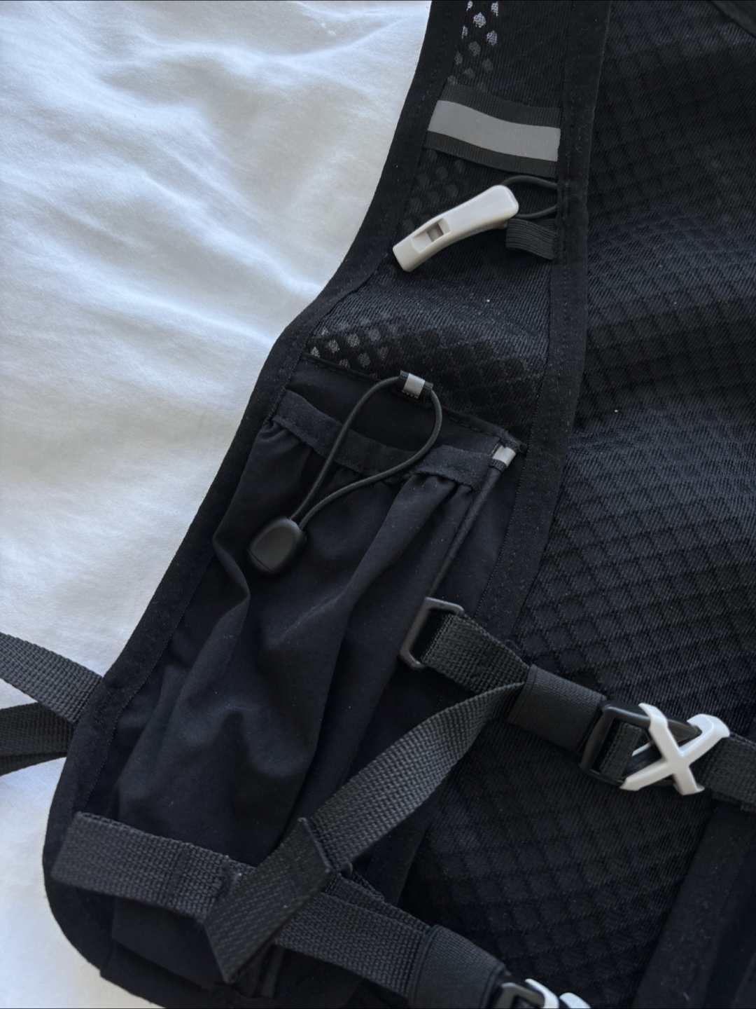 Black Running Vest 🇨🇦 - photo 2