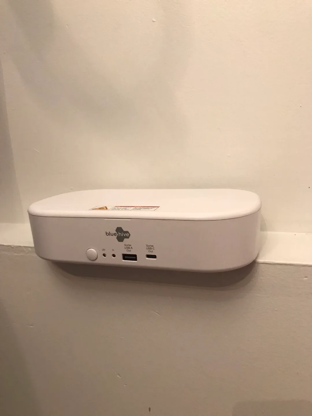 Bluehive UV Sanitizer 🇨🇦 thumbnail