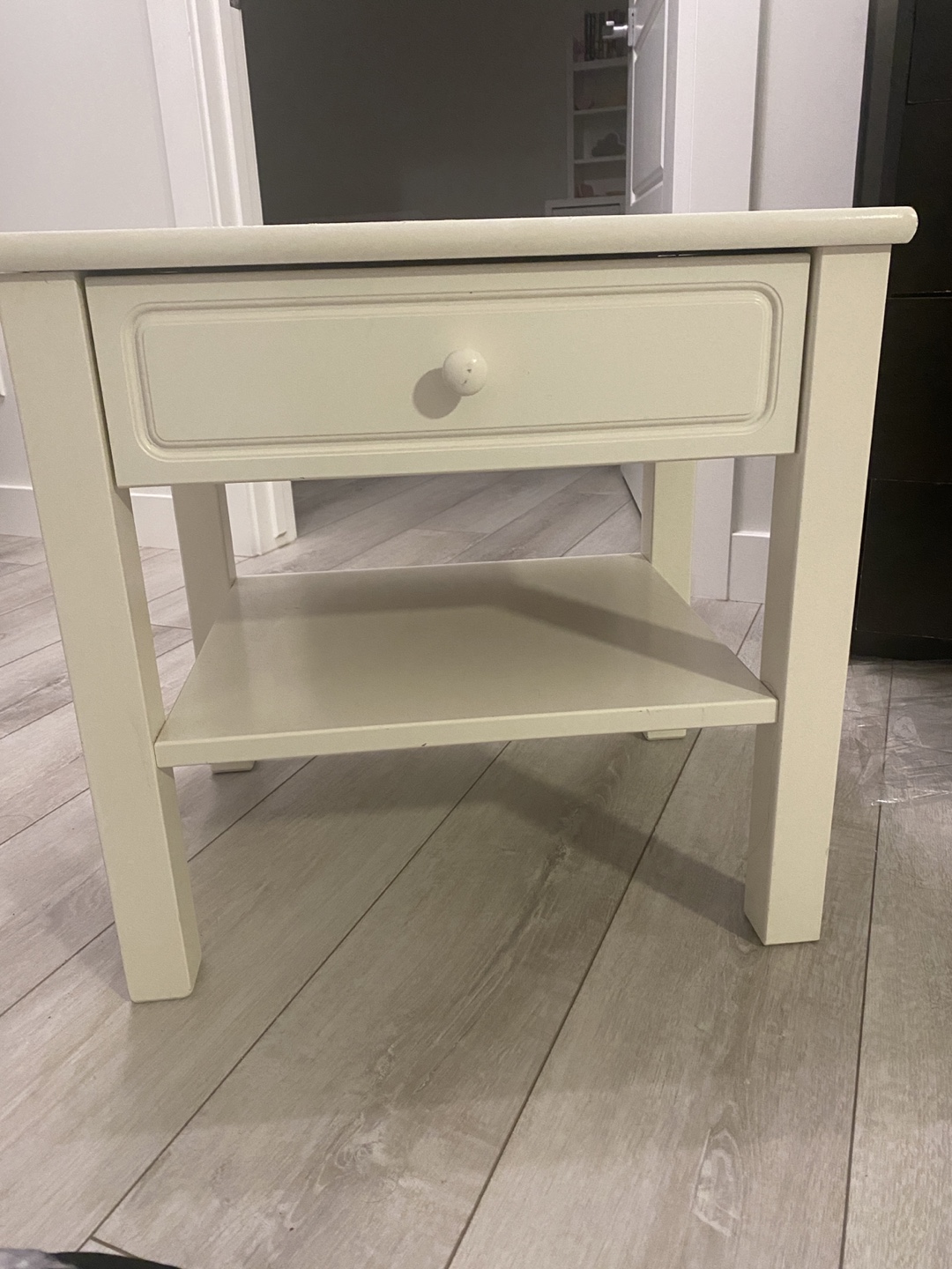 White bedside table with drawer - photo 3