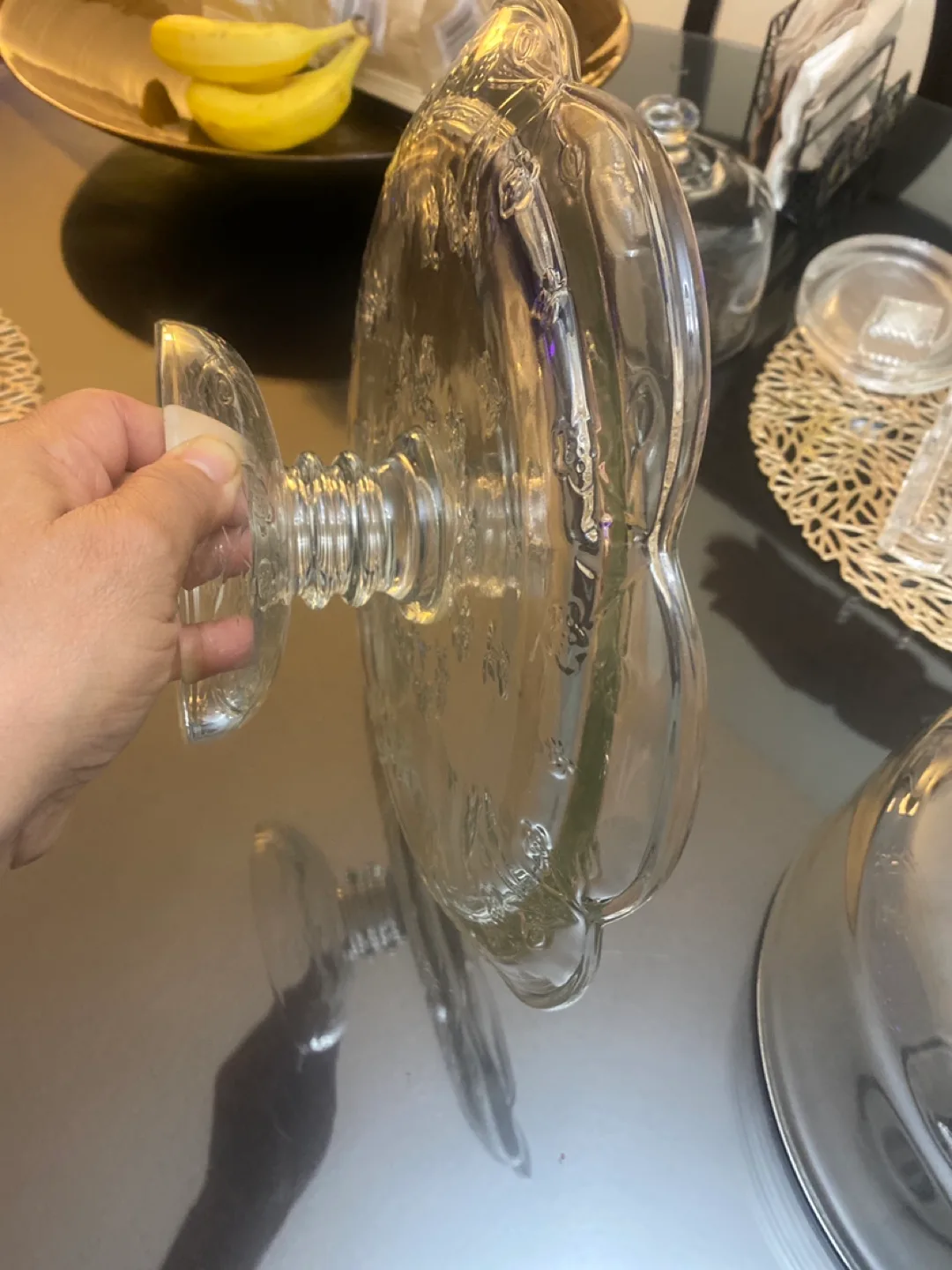 Glass Cake Stand with Dome Lid image indicator(5)