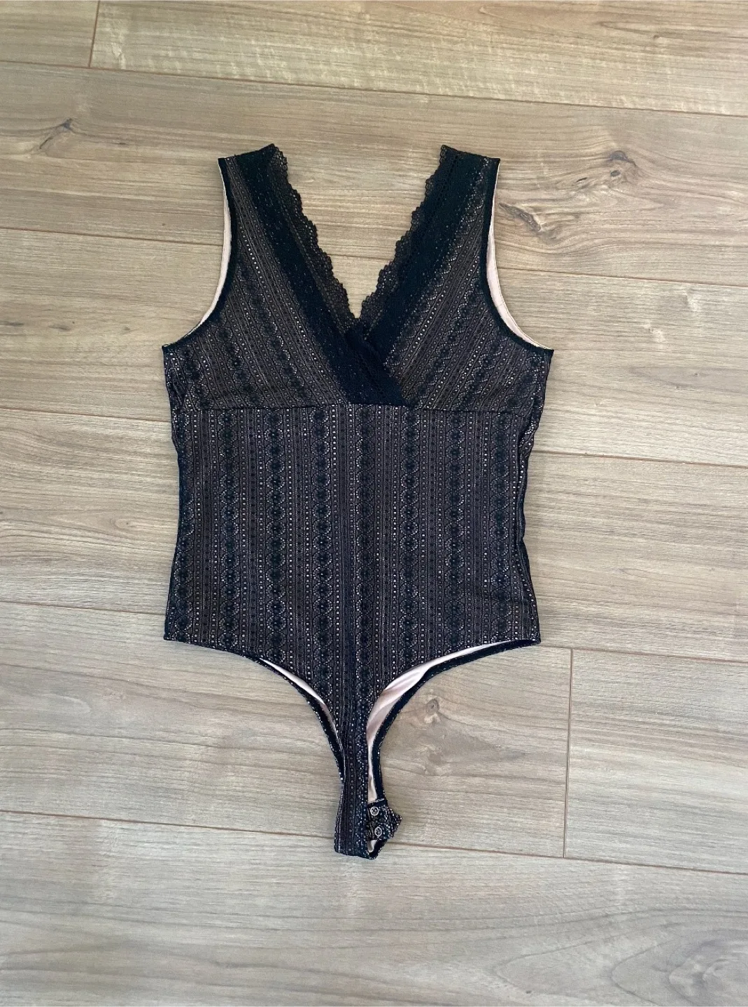 Dynamite Black Lace Bodysuit - Size Medium 🇨🇦 thumbnail