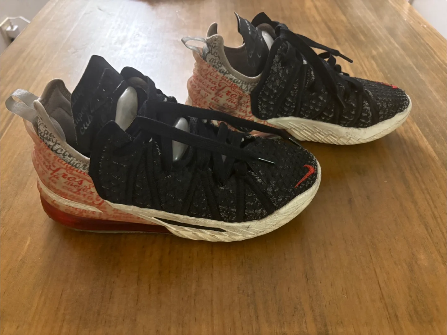 Nike LeBron 18 “GOAT” Diana Taurasi - La Cabra thumbnail