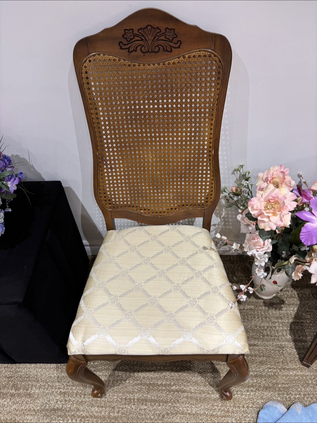 Set of 4 Vintage Dining Chairs - Rattan Back - photo 4