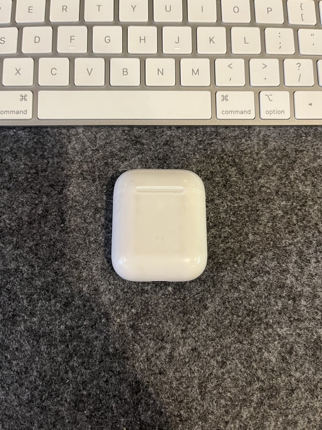 Apple AirPods (2nd Generation)