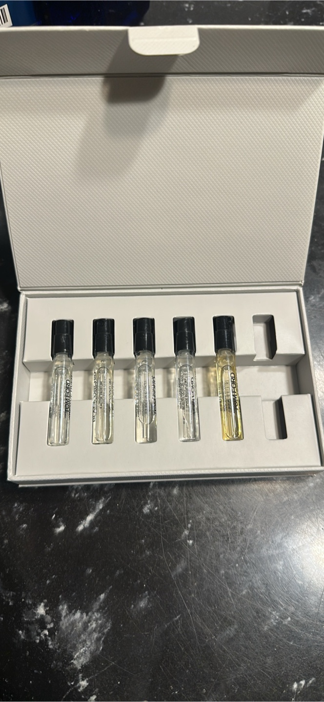 Tom Ford Fragrance Sampler Set - New - photo 2