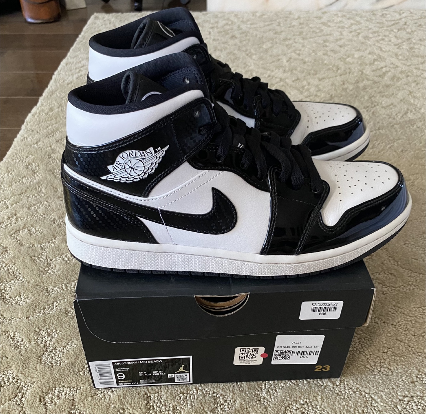 Nike Jordan 1 Mid Carbon Fiber