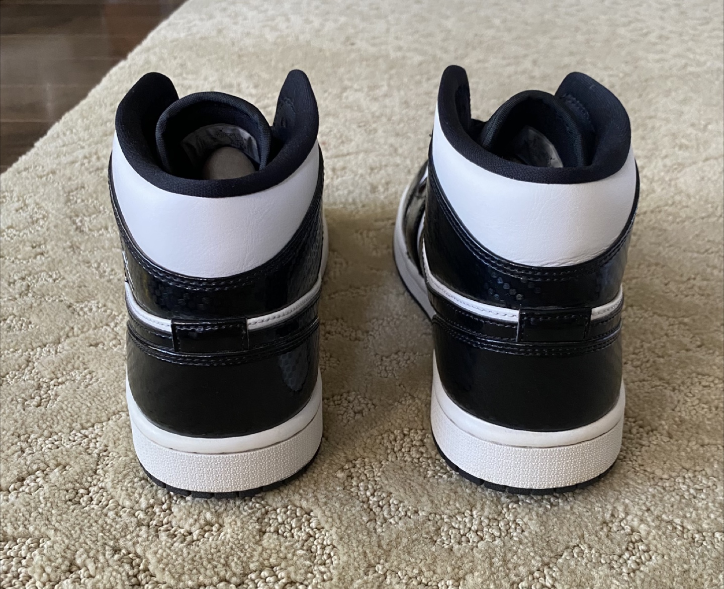 Nike Jordan 1 Mid Carbon Fiber - photo 5