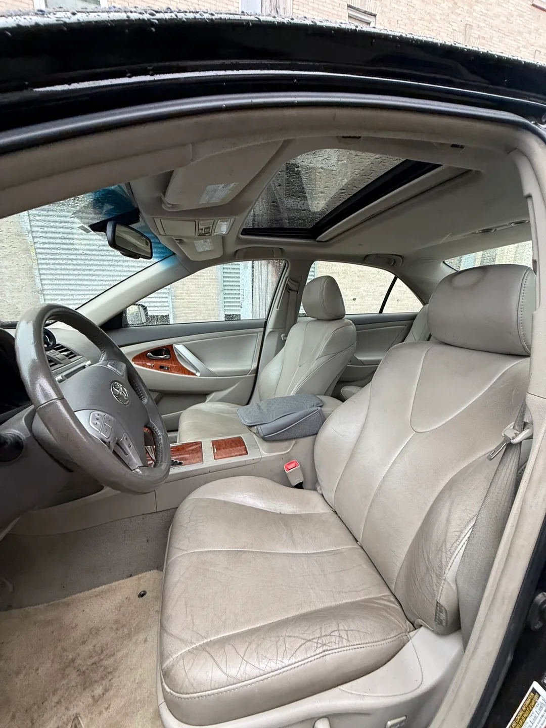 2010 Toyota Camry Hybrid - Fully Loaded image indicator(3)