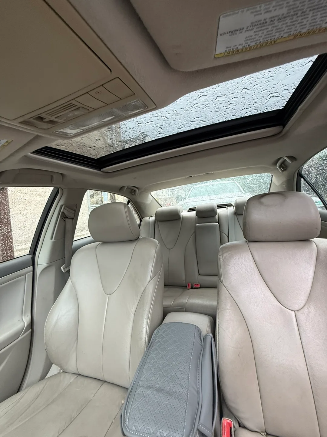 2010 Toyota Camry Hybrid - Fully Loaded image indicator(7)