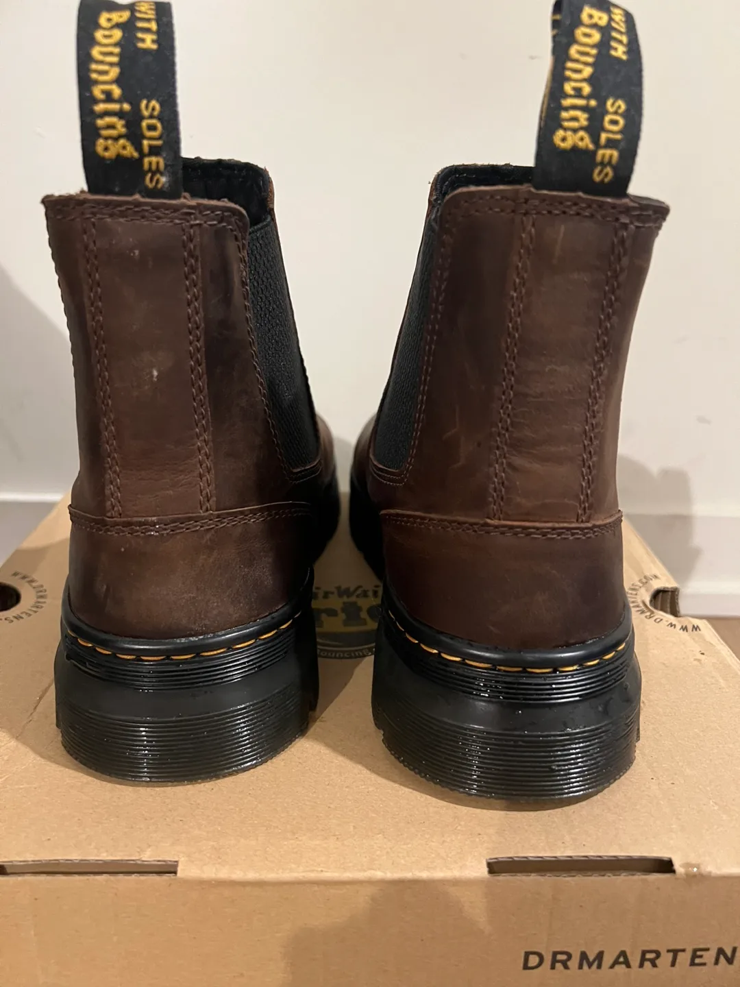 Dr. Martens boots Brown Leather image indicator(4)