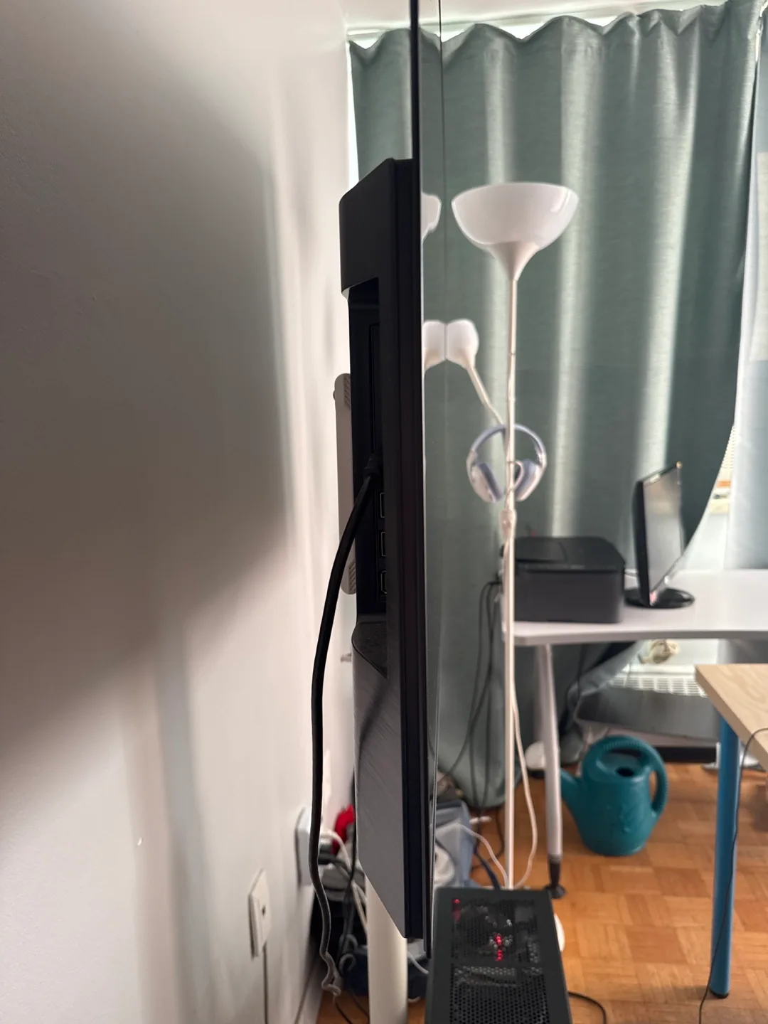 LG OLED + Stand image indicator(3)