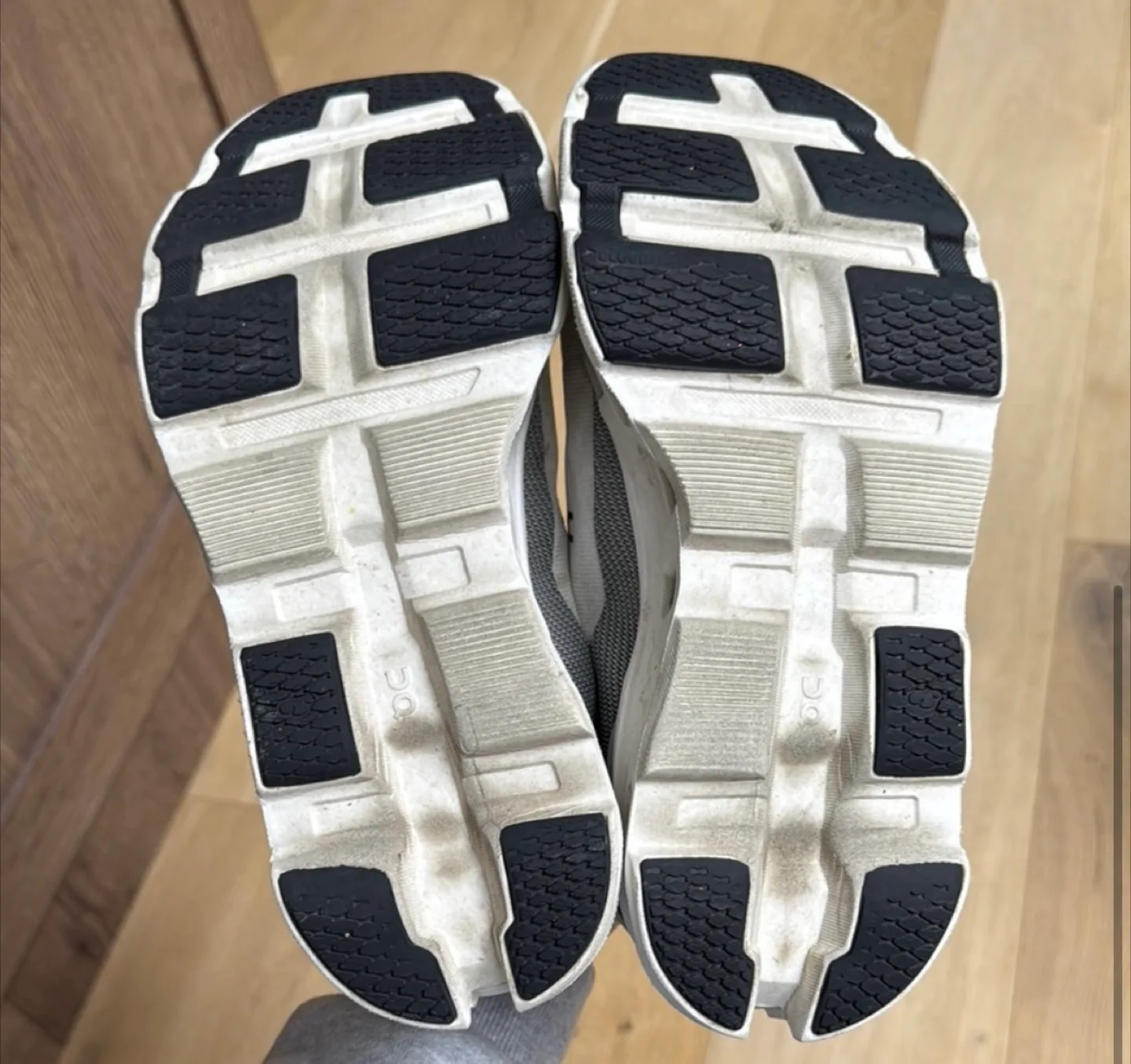 On Cloudmonster All White Running Shoes image indicator(4)